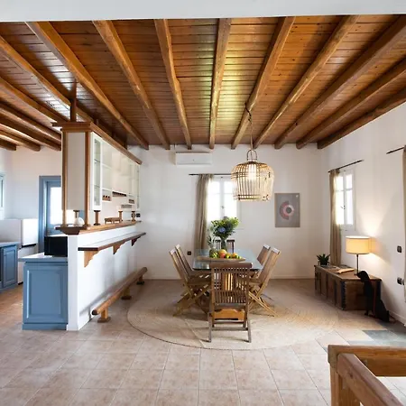 Bougainvillea Sea View Holiday home Kalafatis
